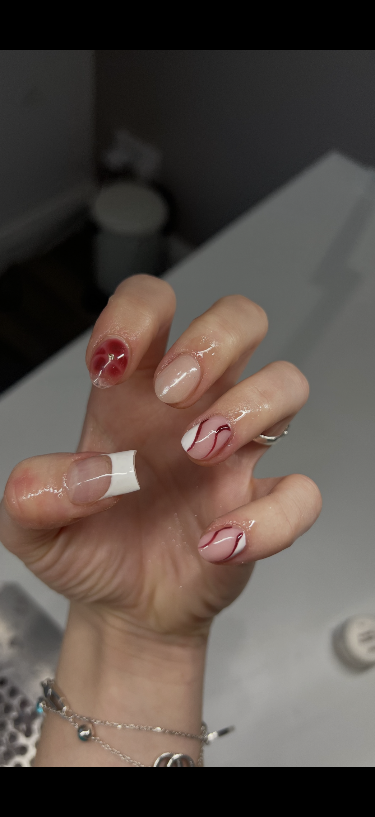 Red and white swirl with 3D rose detail
